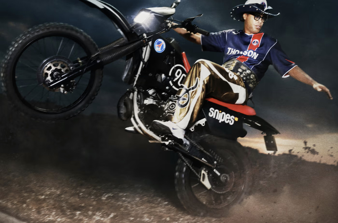 Футбольный клуб ПСЖ и Nike вернули культовую форму сезона 2004/2005