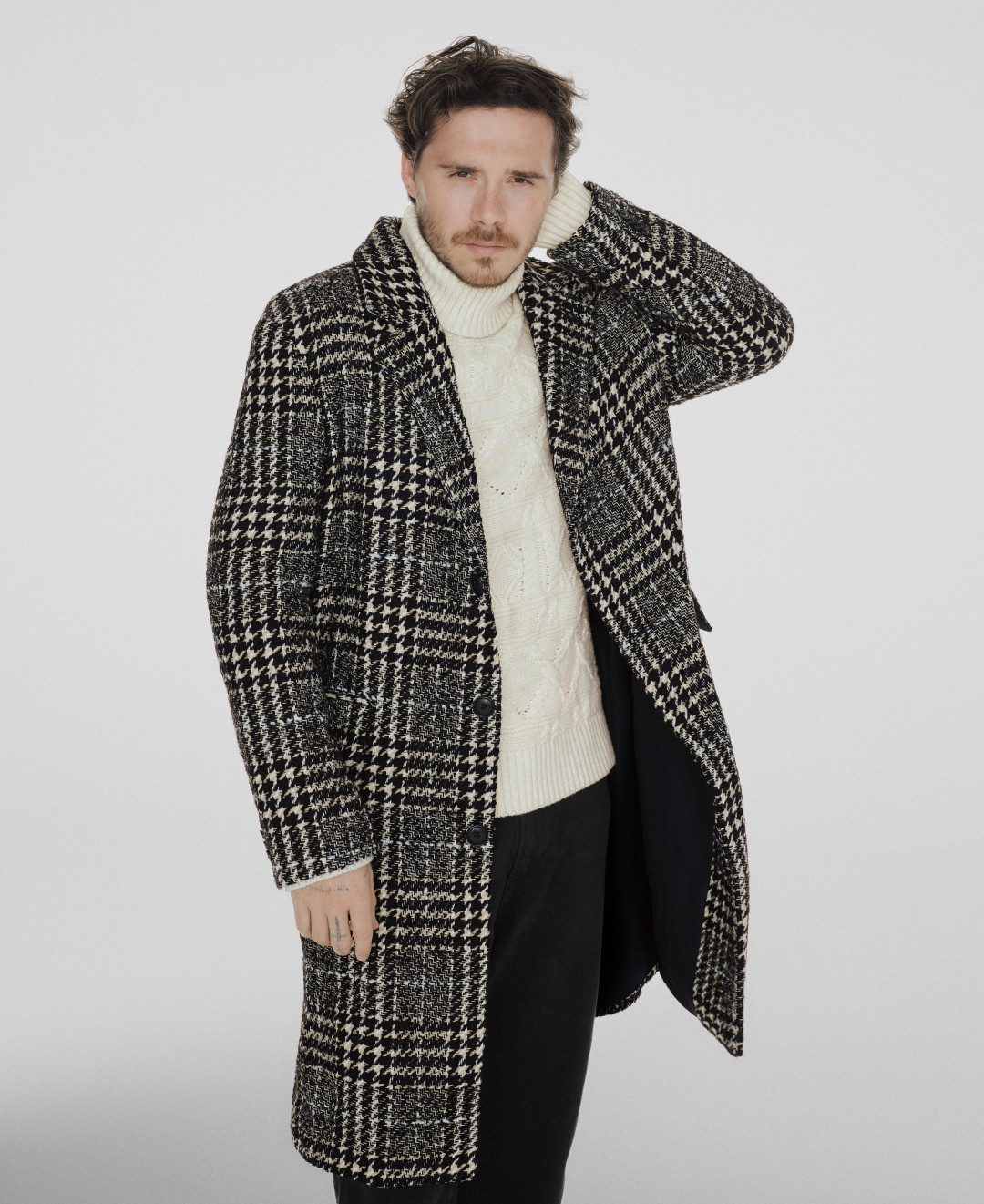 Бруклин Бекхэм и Никола Пельтц в кампейне Express