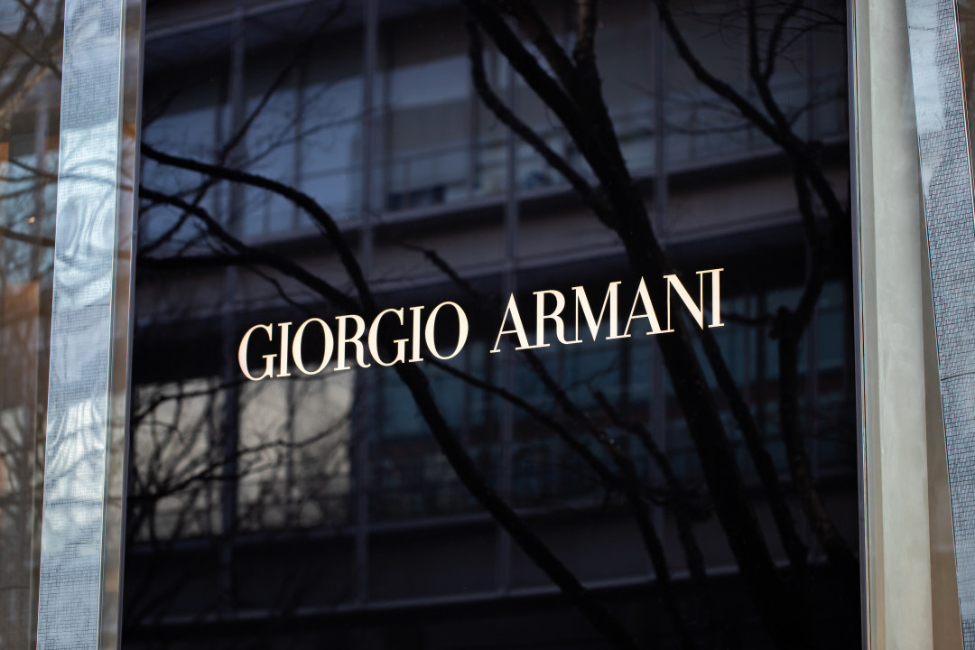 футбольная форма Giorgio Armani