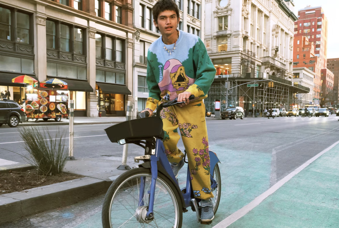 FENTY x PUMA представили коллекцию, вдохновленную «Смурфиками»