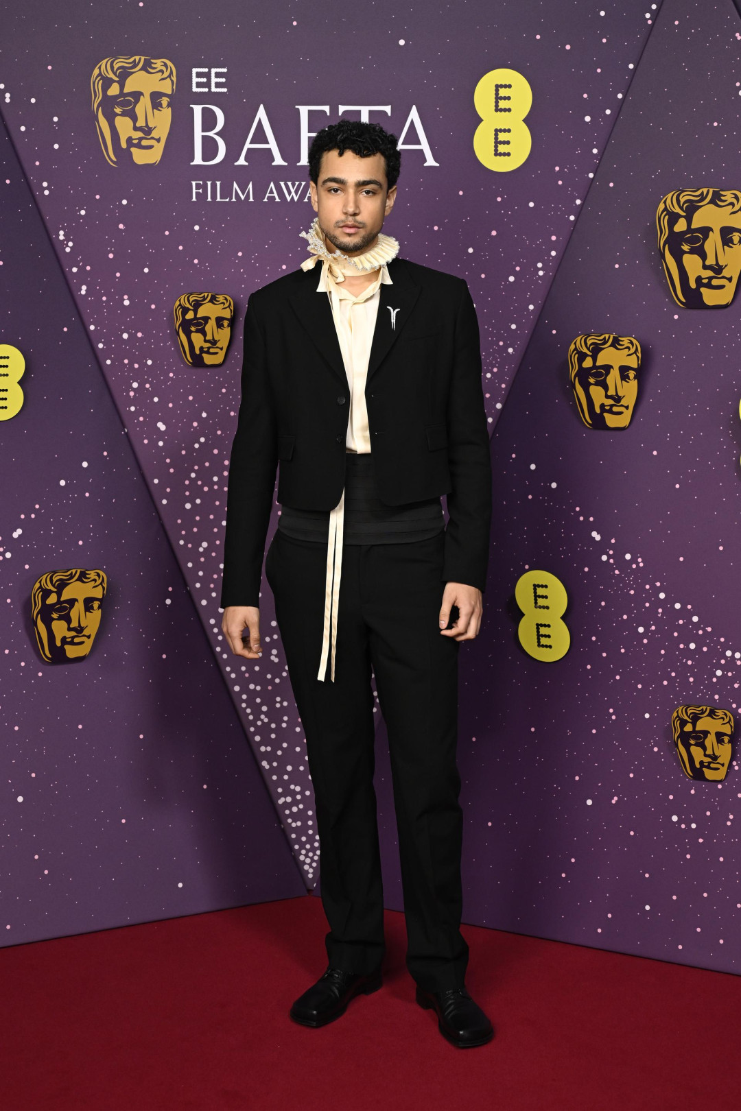 Самые эффектные образы звезд с ковровой дорожки премии BAFTA 2026