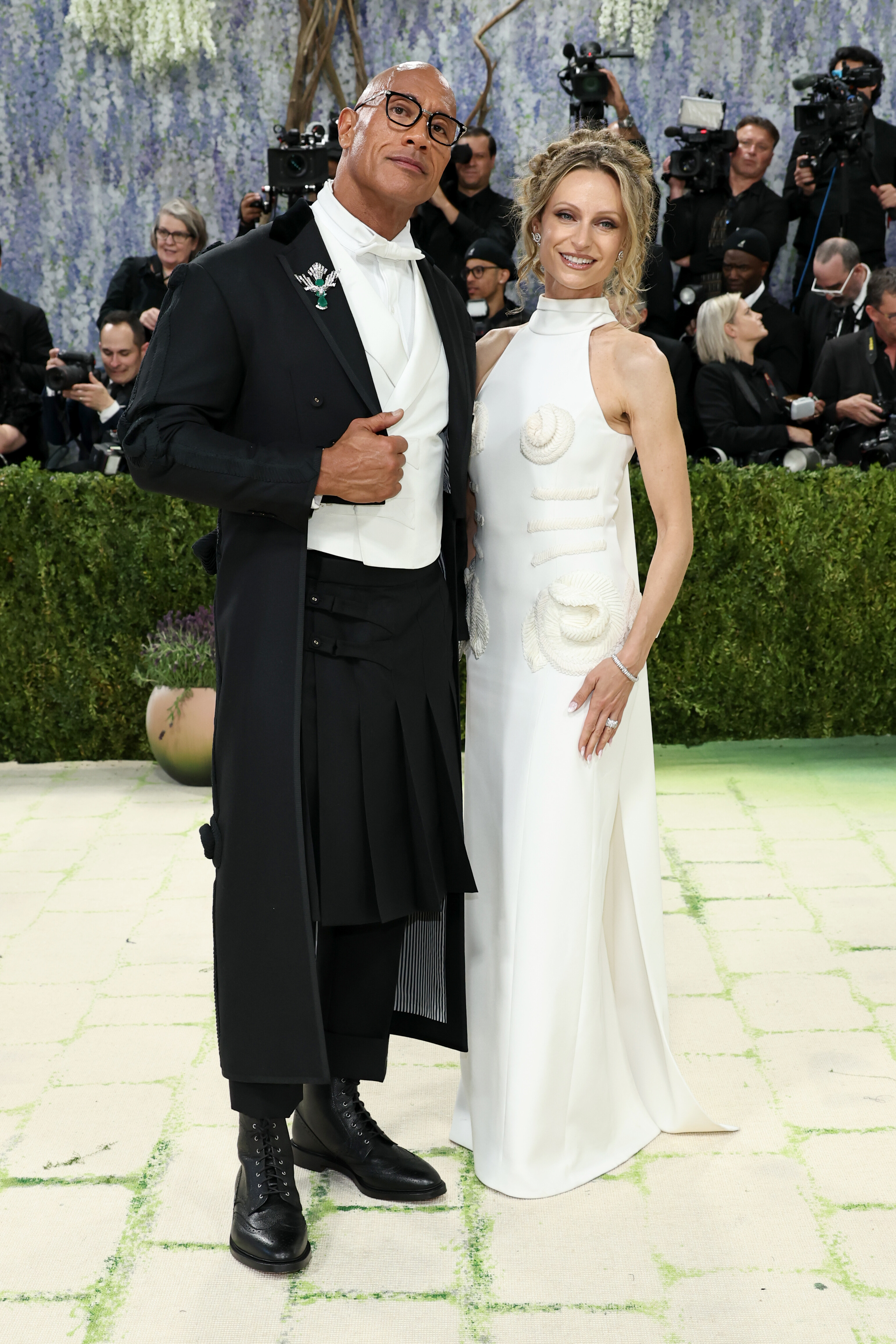 Самые красивые пары Met Gala 2026 добавили ивенту романтичности и стиля