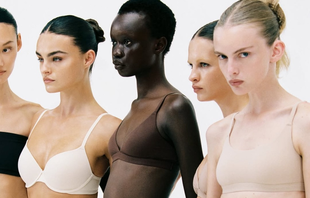 SKIMS выпустили «волосатые» трусики