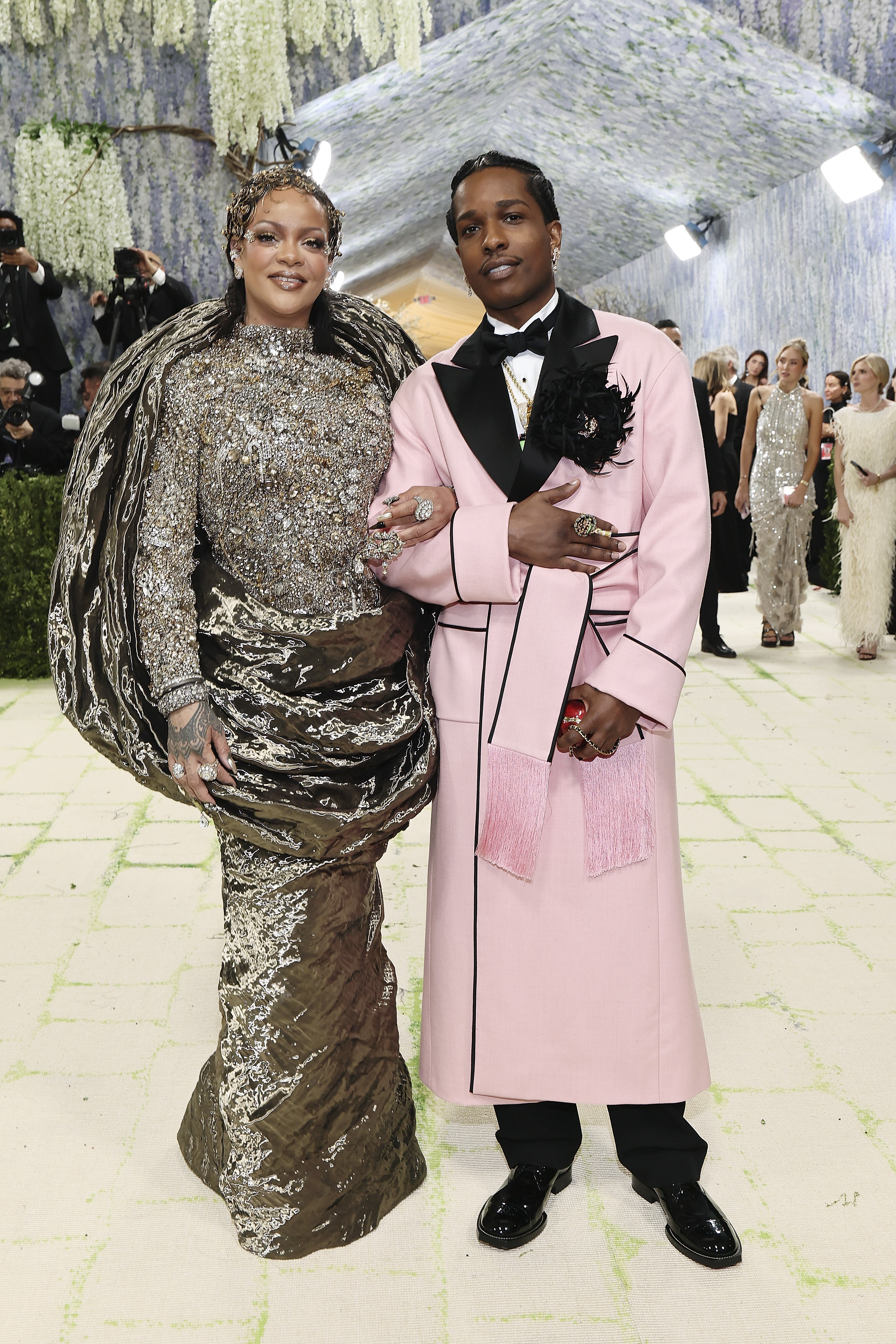 Самые красивые пары Met Gala 2026 добавили ивенту романтичности и стиля