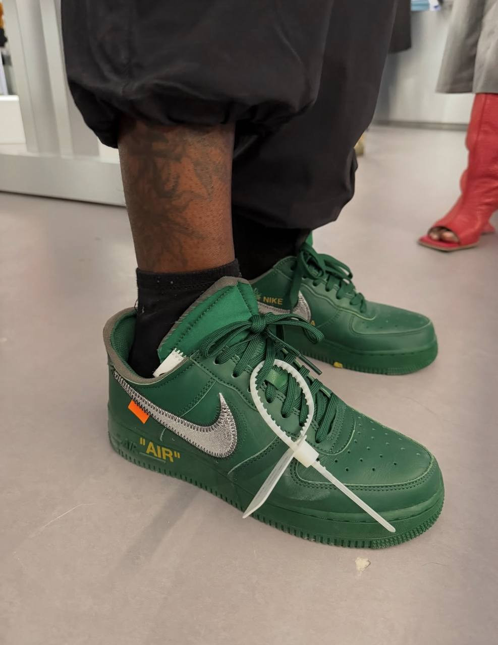 Выходят новые кроссовки Virgil Abloh Archive x Nike