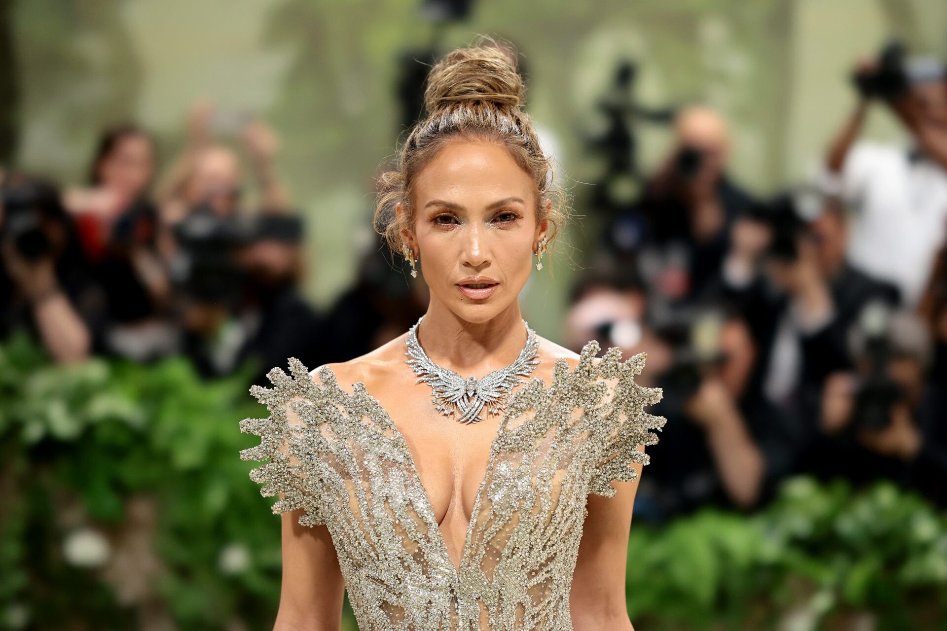 Самые дорогие украшения, которые знаменитости носили на Met Gala