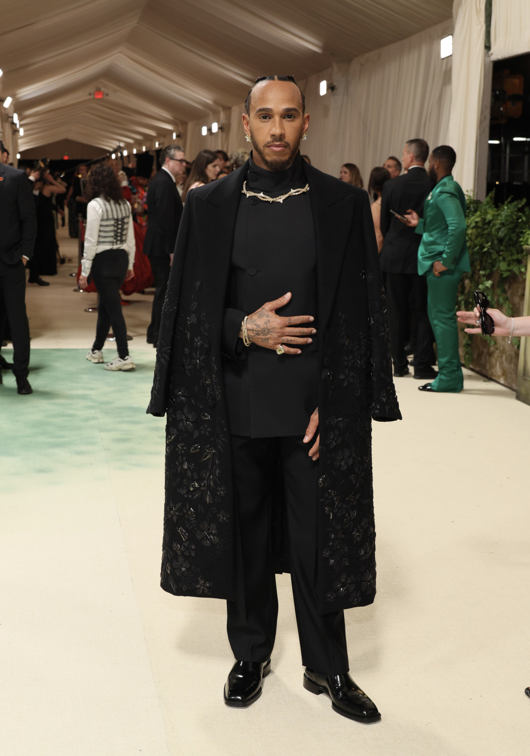 Met Gala 2025: знакомьтесь с мужчинами-знаменитостями, которые возглавят самый модный вечер года