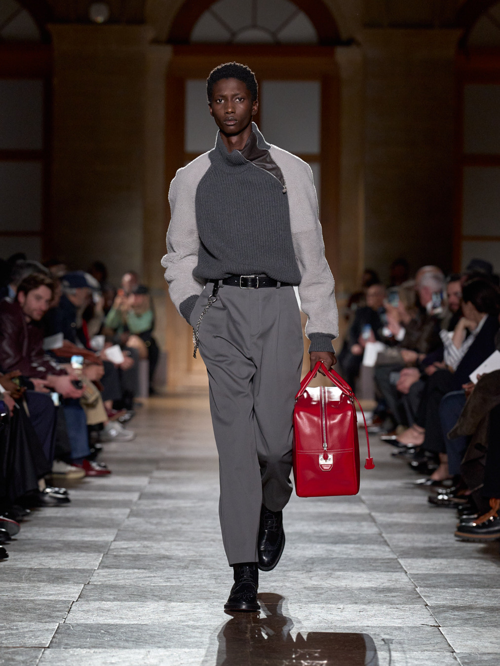 Осенне-зимнее шоу Hermès 2026