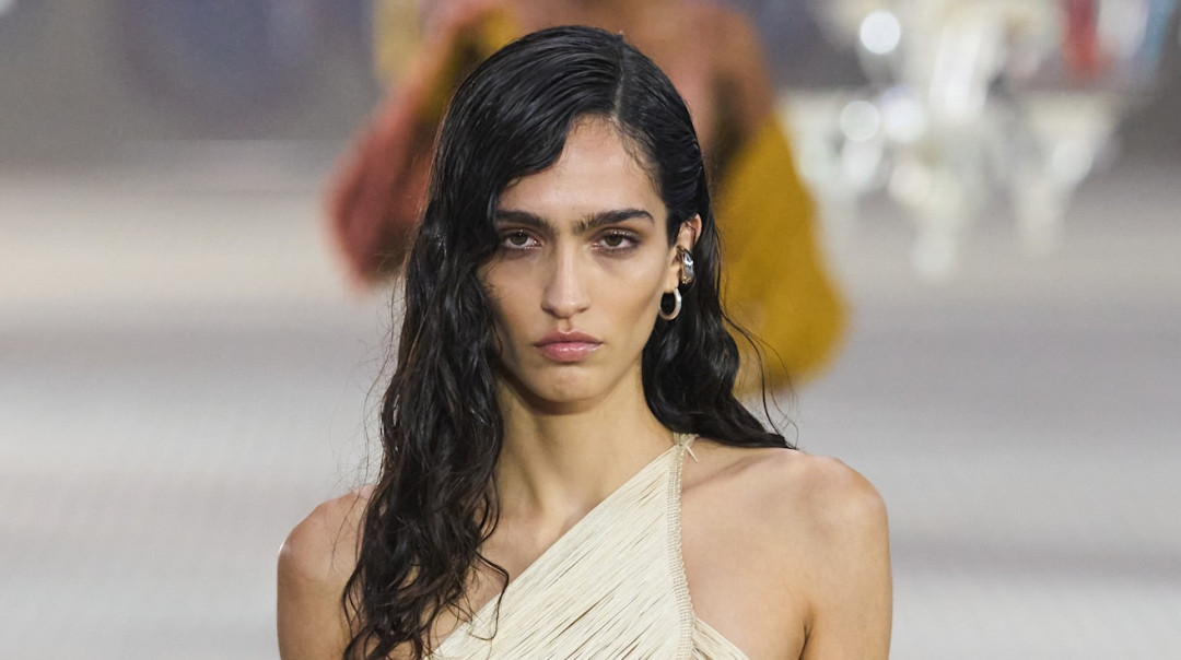 Золотистые платья