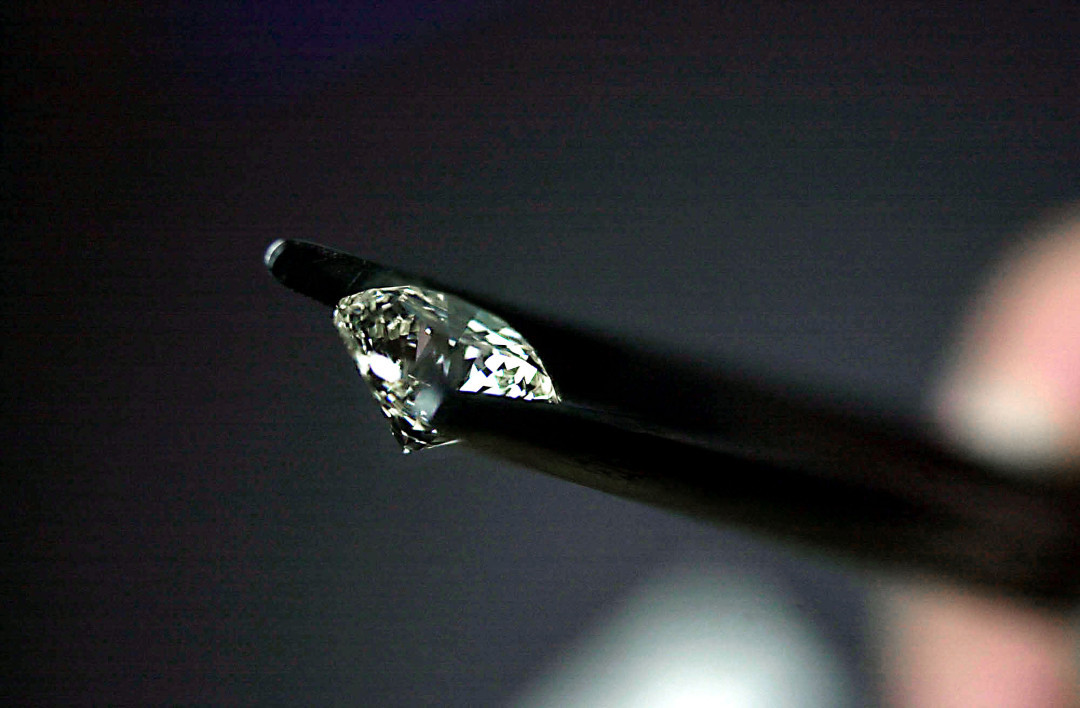 Табиғи әлде зертханада өңделген: мінсіз гауһар тасты қалай таңдау керек?