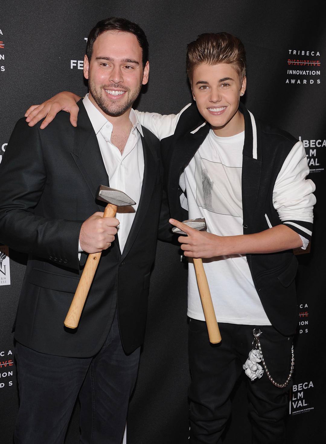 Сидни Суини и экс-менеджер Джастина Бибера Скутер Браун замечены на свидании