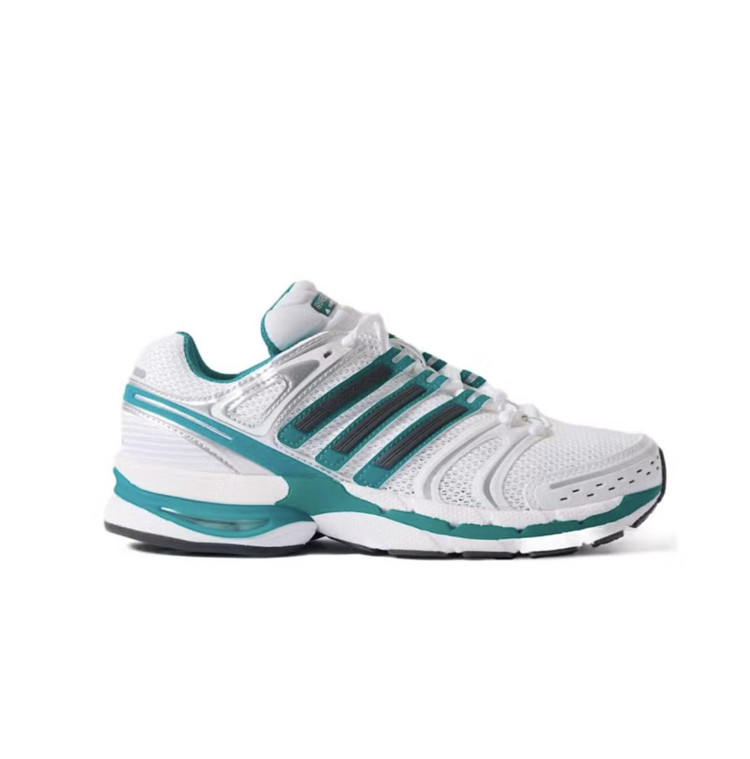 Как комбинировать платья с кроссовками