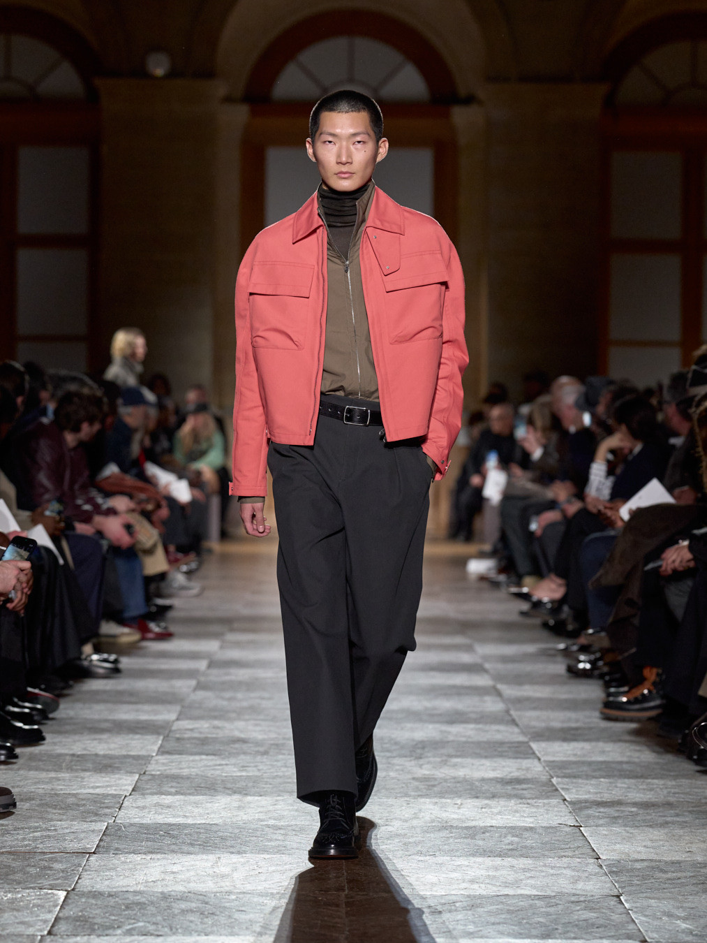 Осенне-зимнее шоу Hermès 2026