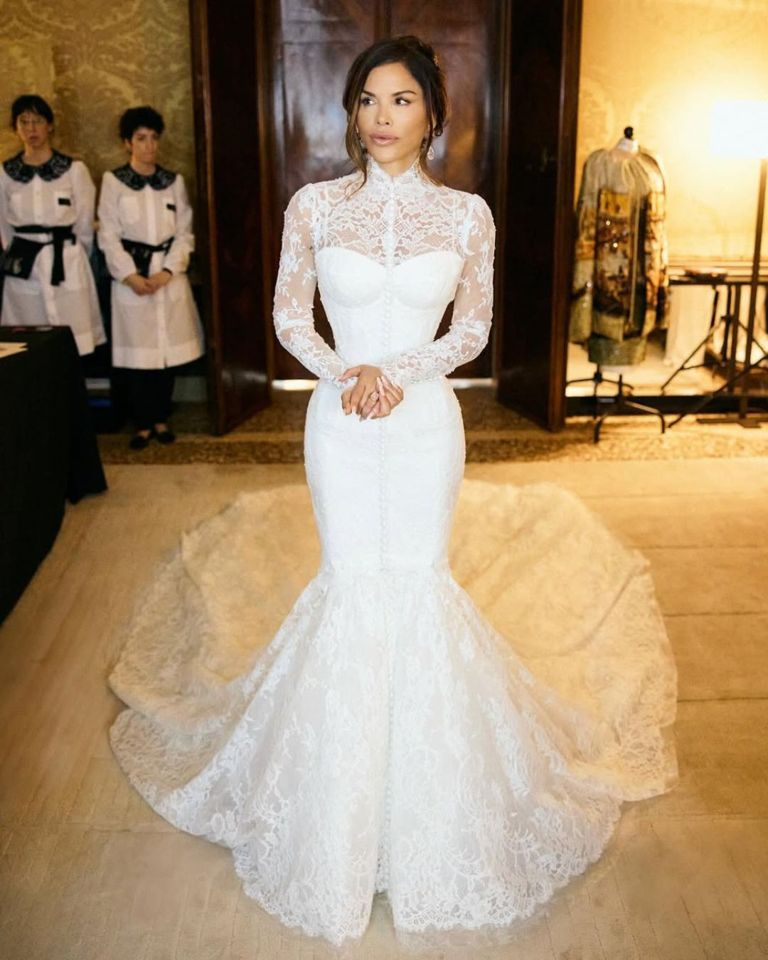 Почему у Лорен Санчес не было букета невесты на свадьбе?