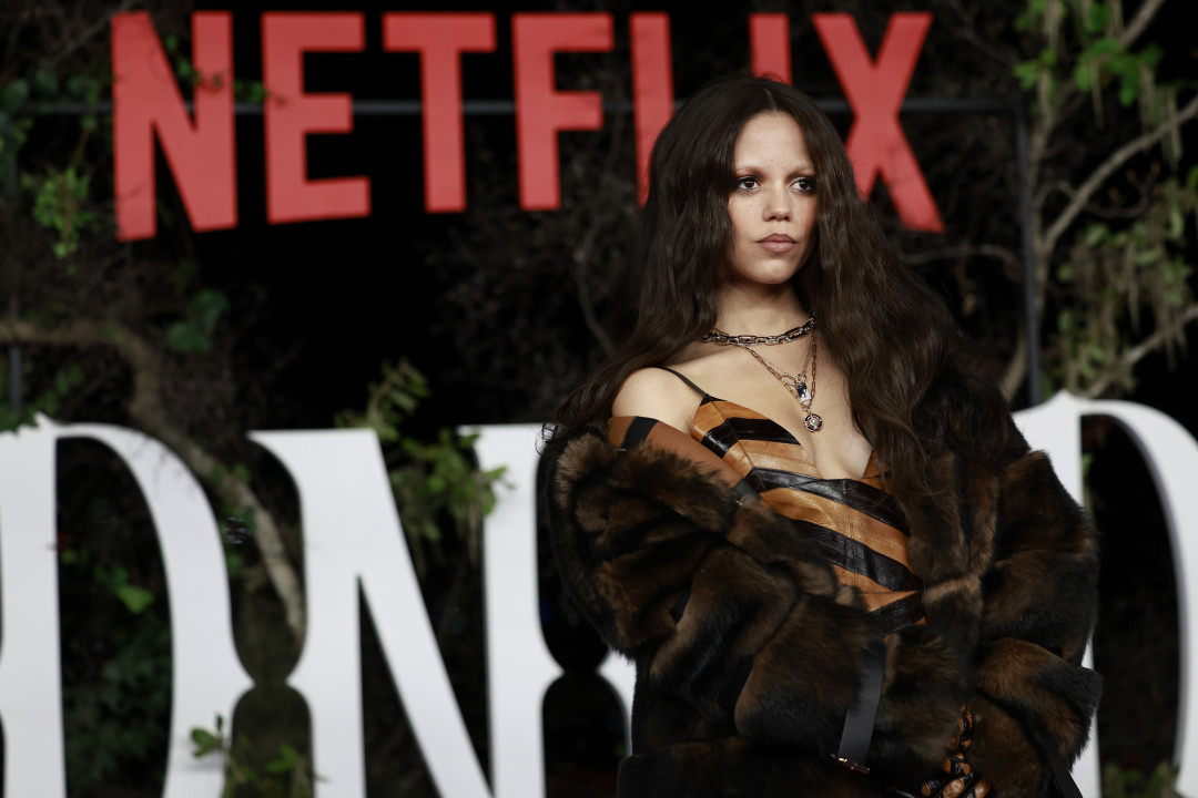 персонажи погибли Уэнсдэй