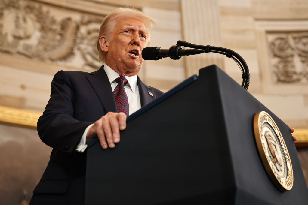 Дональд Трамп владеет видео