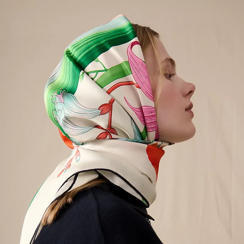 шелковый платок Hermès Carré