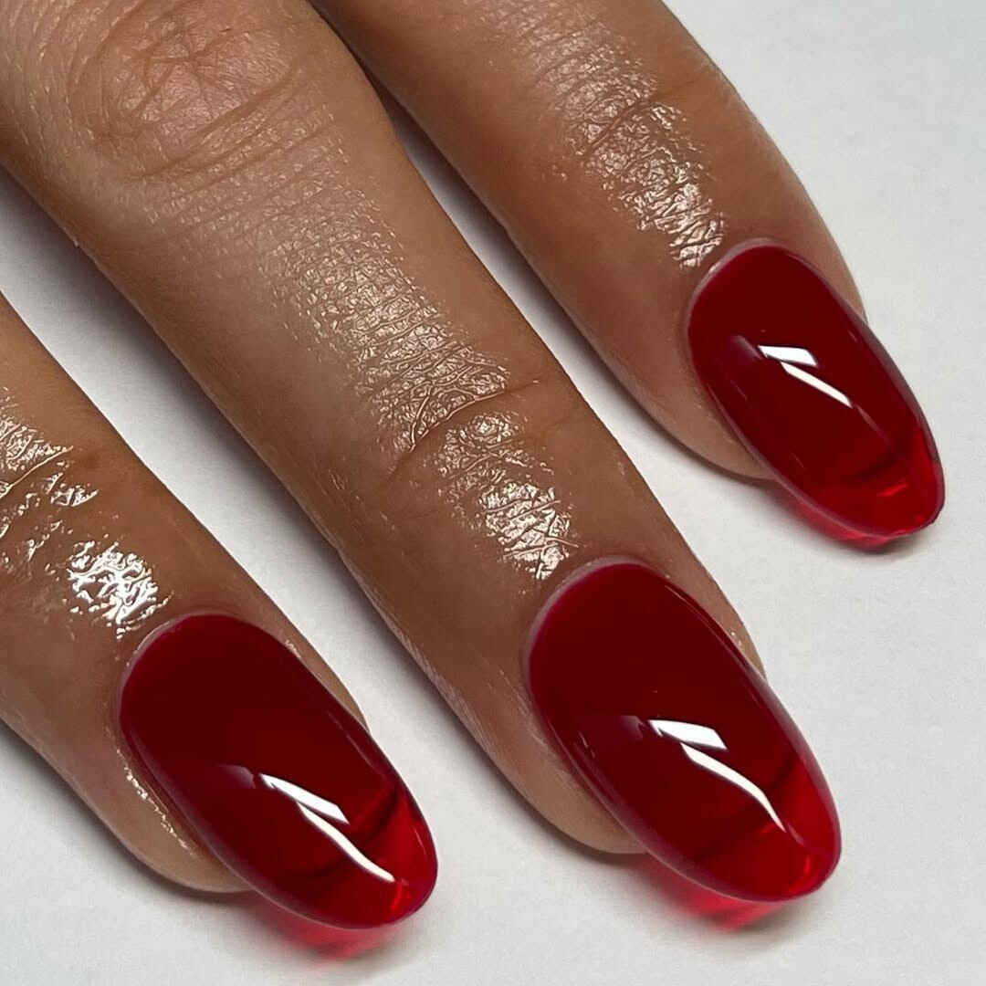 Jelly nails — самый сочный маникюр сезона, который не выходит из моды