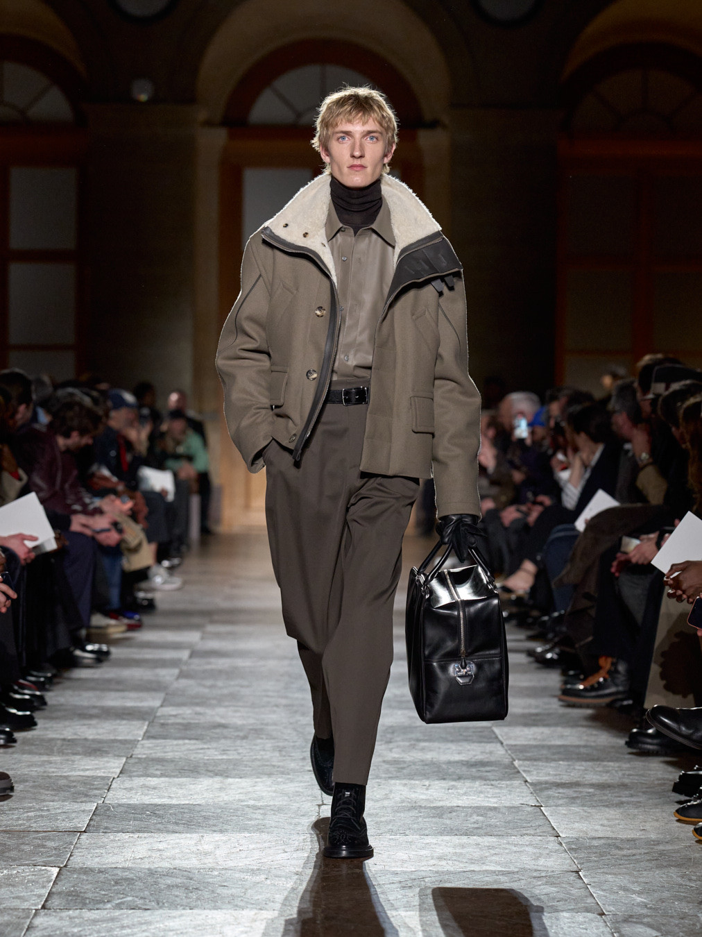 Осенне-зимнее шоу Hermès 2026