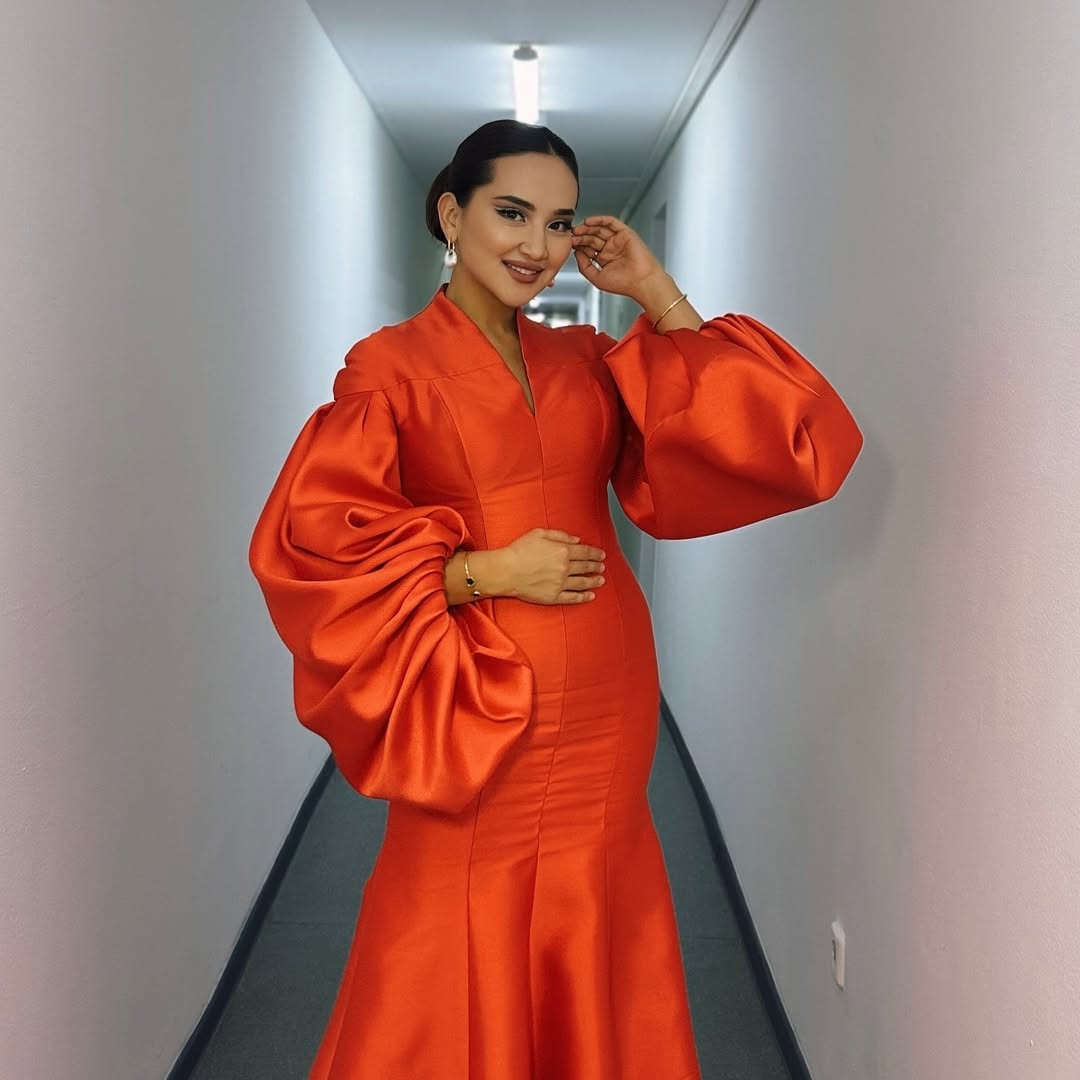 «Жұлдыздар танымалдыққа дейін және қазір…» Салтанат Бақаева жас кезіндегі ескі фотосуретін көрсетті