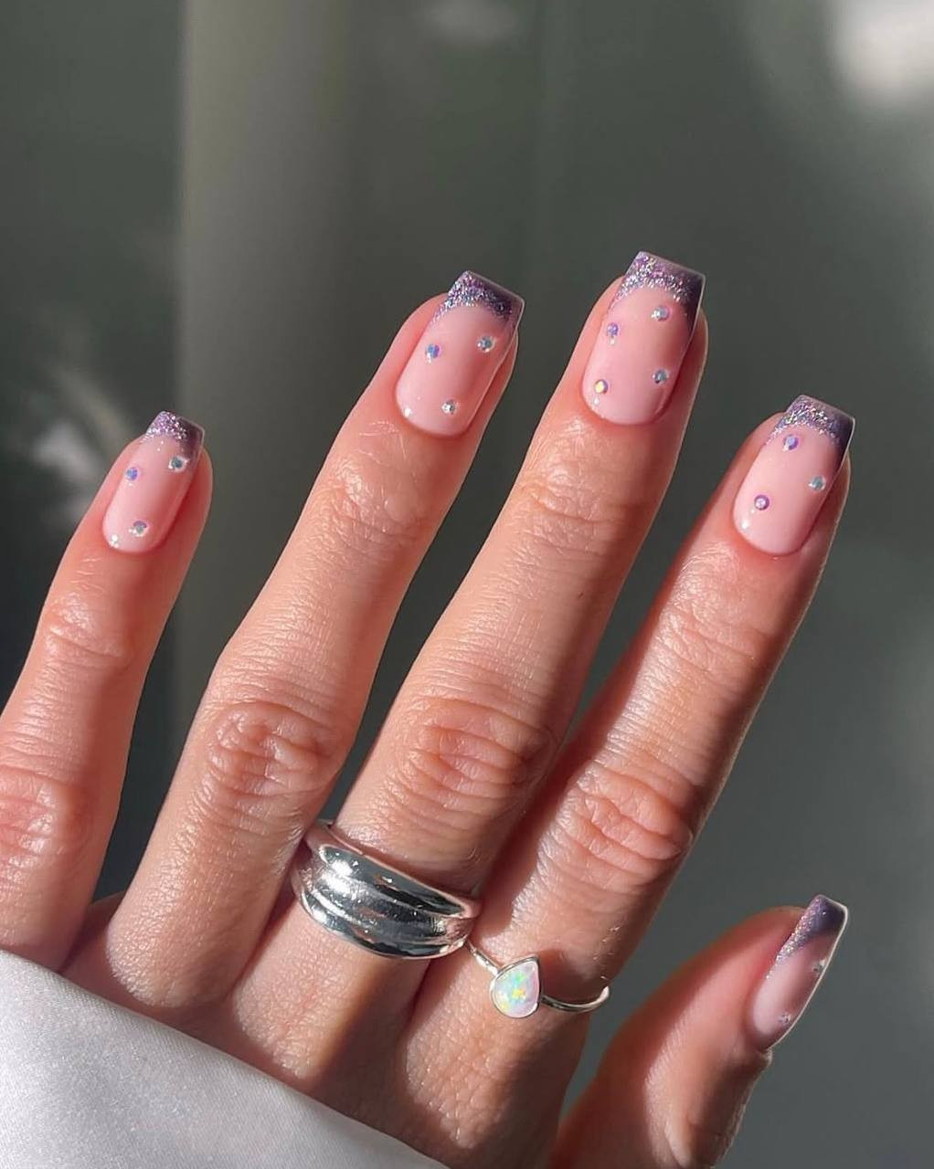 Новогодний маникюр: 12 идей для главной ночи года 