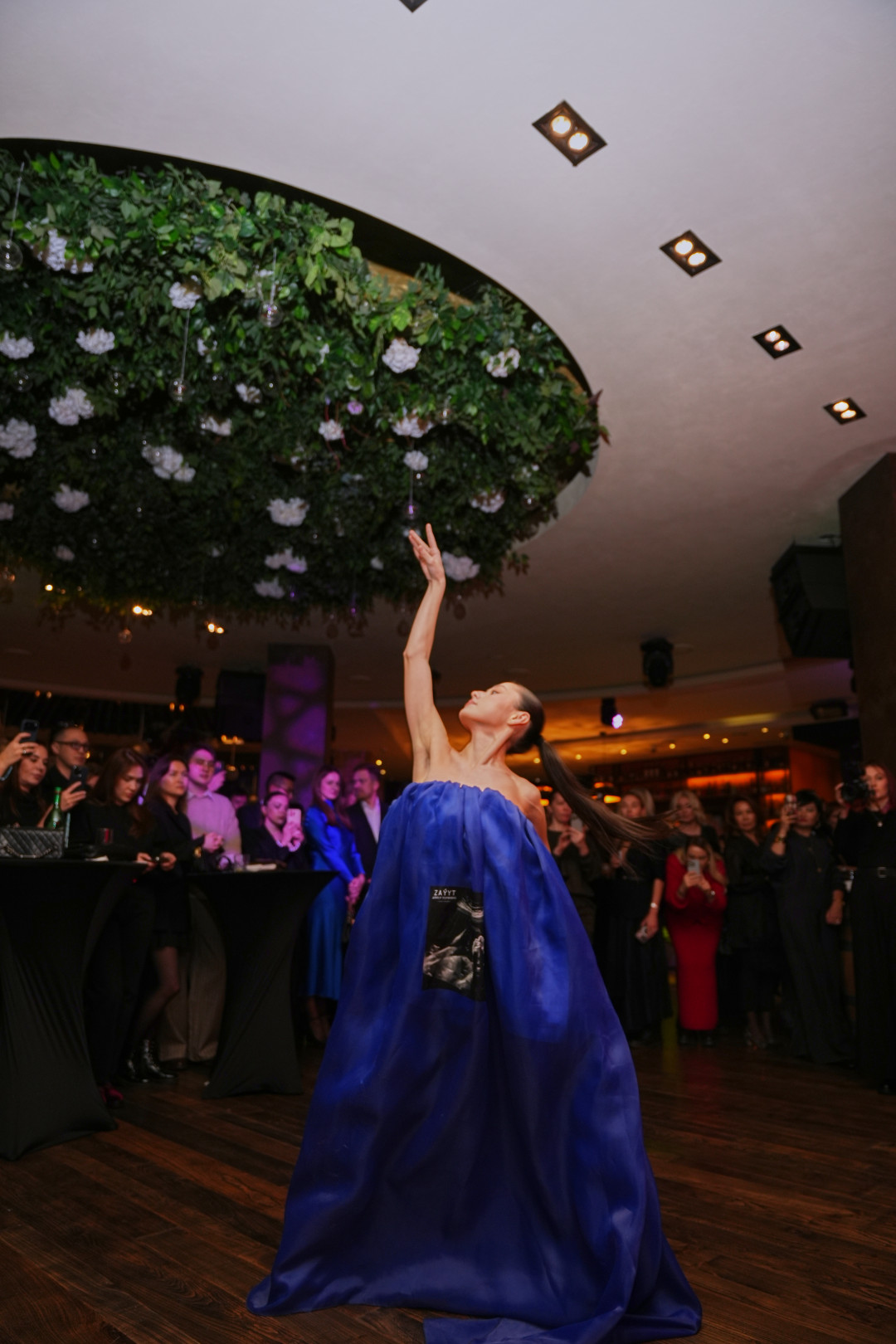 Fashion-балет и искусство в движении: иммерсивный арт-вечер Ахата Сабидуллы