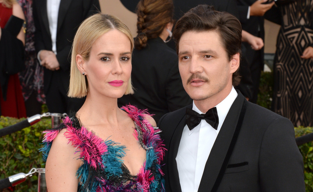 Сара Полсон и Педро Паскаль