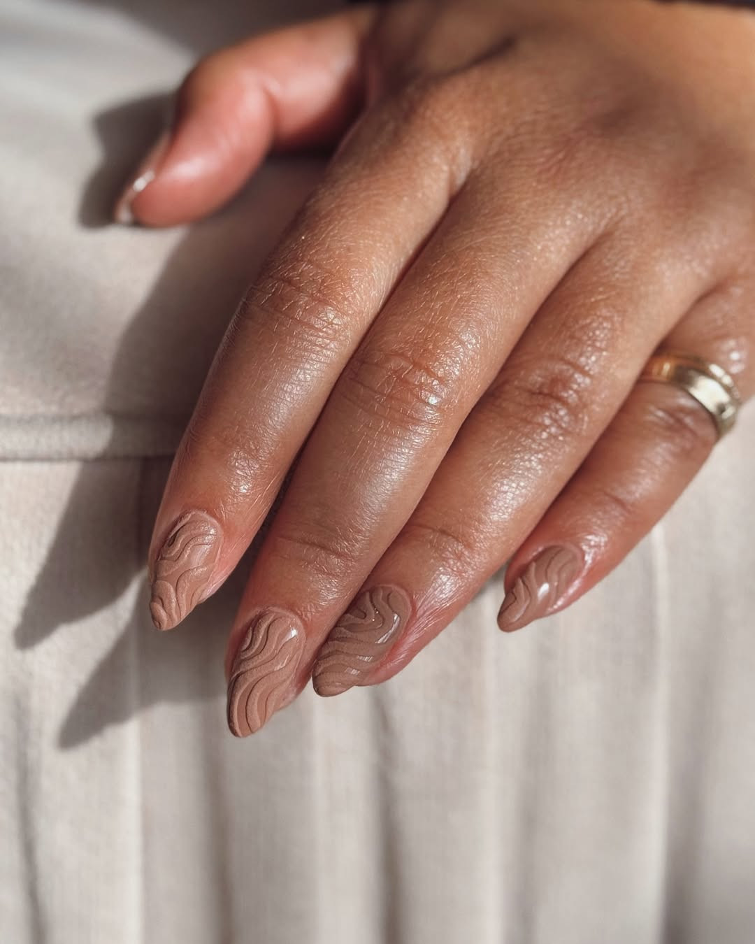 Эти актуальные тренды осеннего маникюра можно повторить прямо сейчас