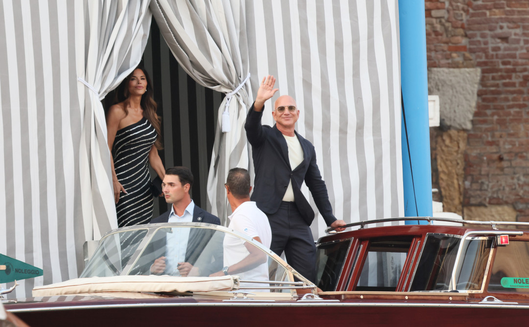 гости на свадьбе Джеффа Безоса и Лорен Санчес