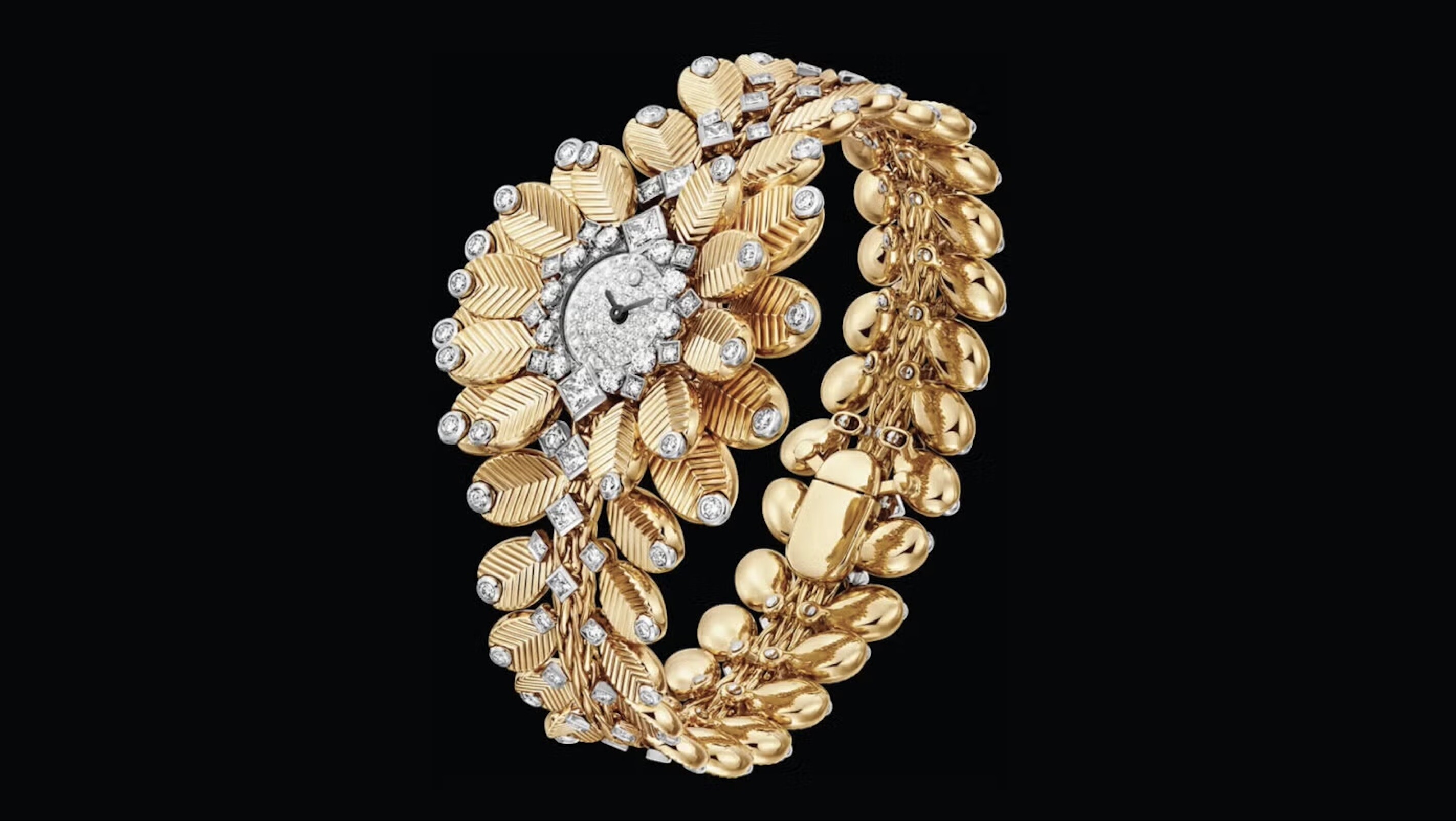 Золотом литы: часы Cartier на выставке Watches and Wonders 2026 вновь затмили собой солнце 