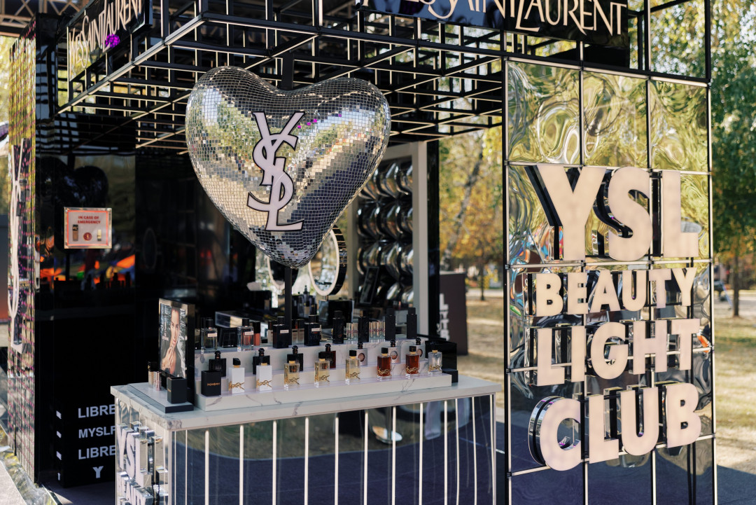 YSL Beauty Light Club