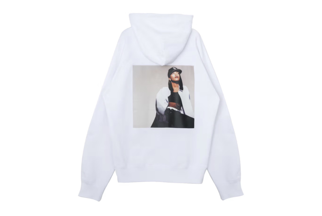 sacai выпустили линию, посвященную певице Aaliyah