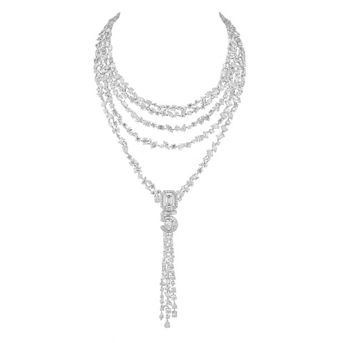 Лучшие украшения, которые звезды носили на Met Gala 2025 