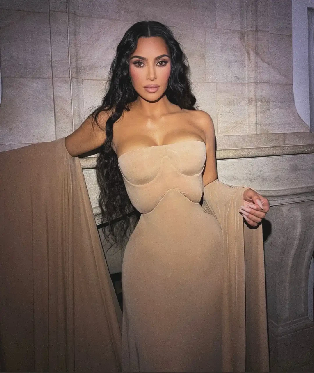 Визажист Ким Кардашьян