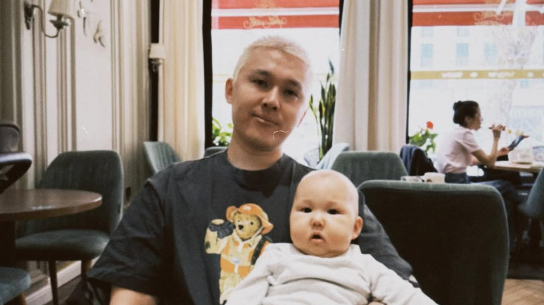 ALEM, ZAQ, Тұрсен Алагөзов! Декреттегі әкелер: Қазақстанда қалыпты құбылыс па?