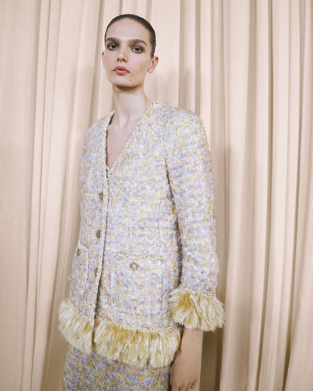 Бэкстейдж с кутюрного показа Chanel осень-зима 2025 года 