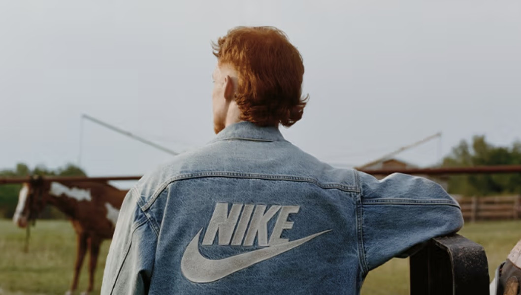 коллекция Levi's и Nike