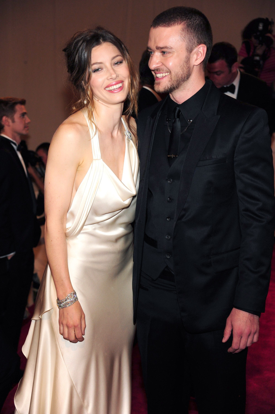 Цена измены: знаменитости, которые сходили налево