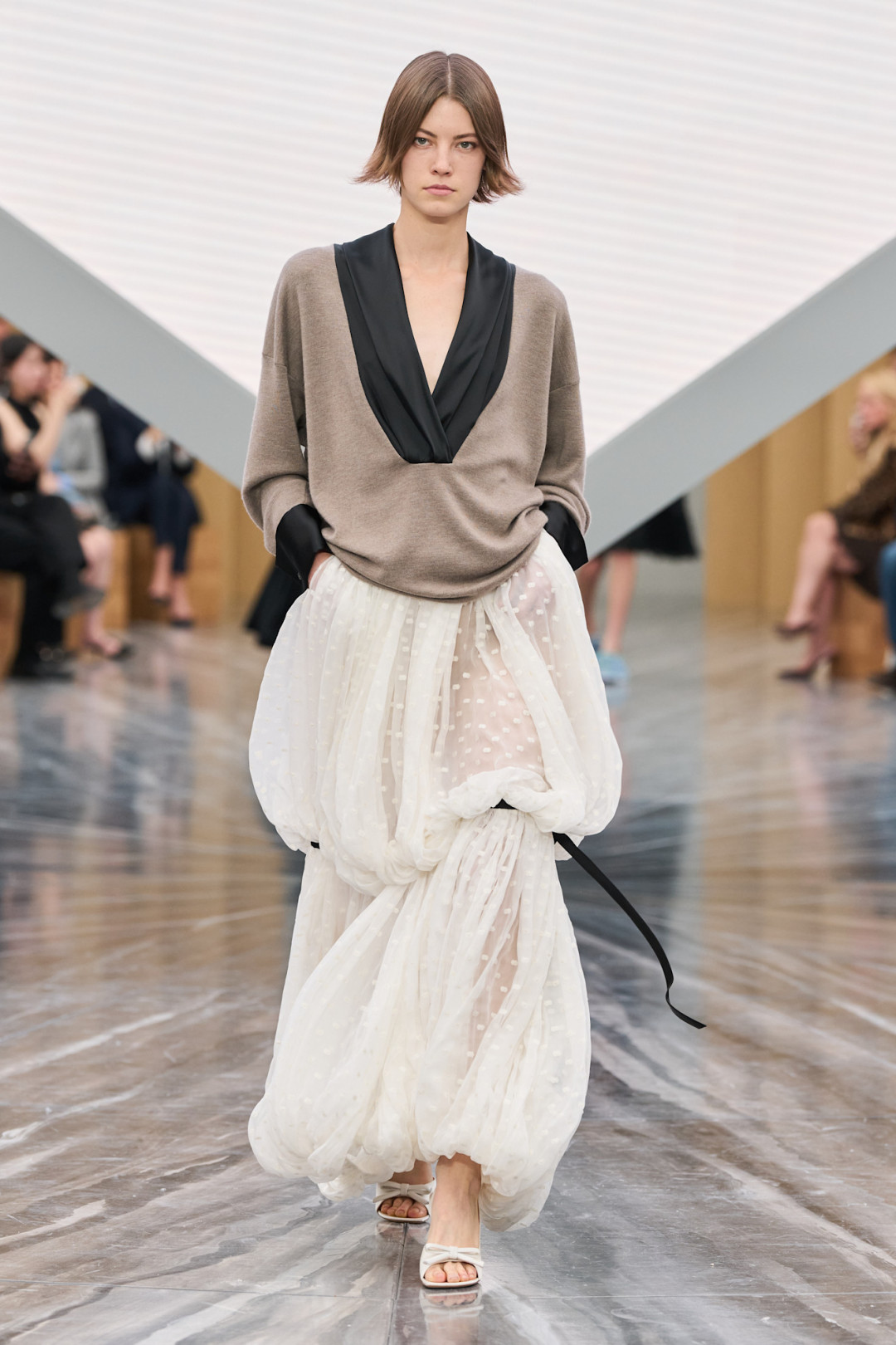 Дженнифер Лоуренс надела образ Dior