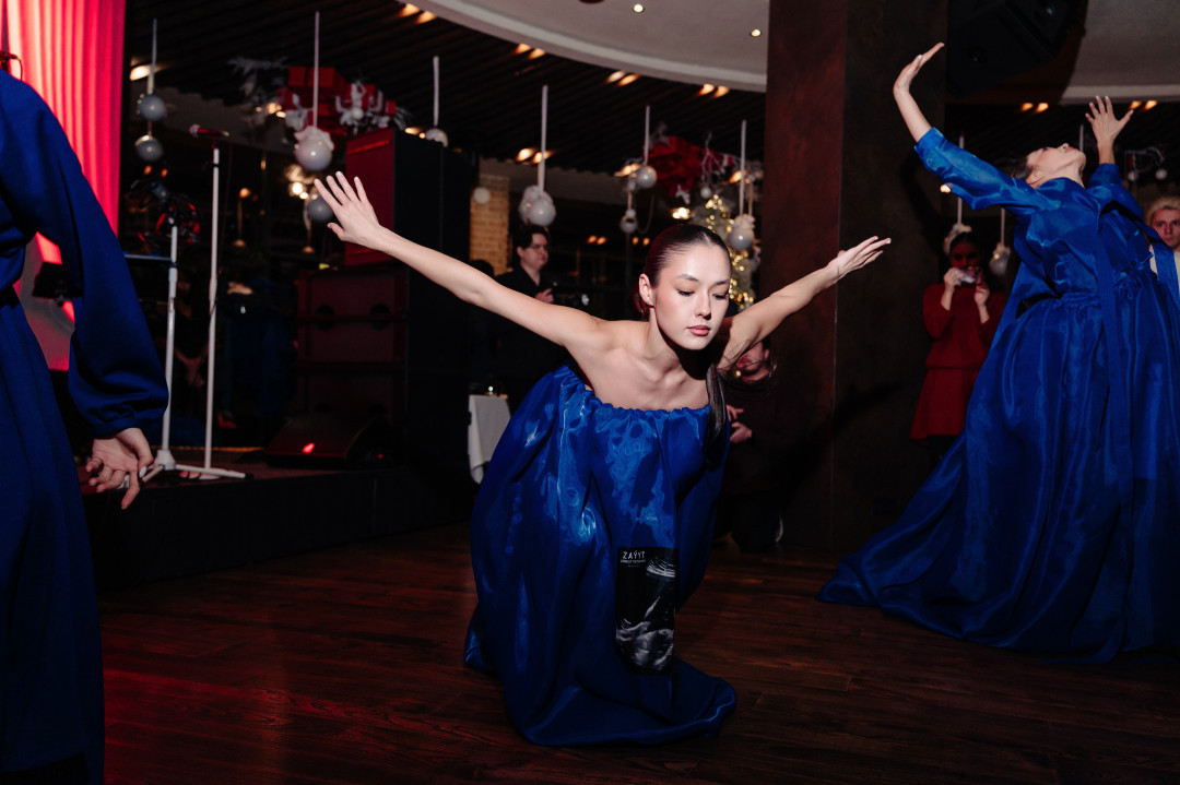 Fashion-балет и искусство в движении: иммерсивный арт-вечер Ахата Сабидуллы