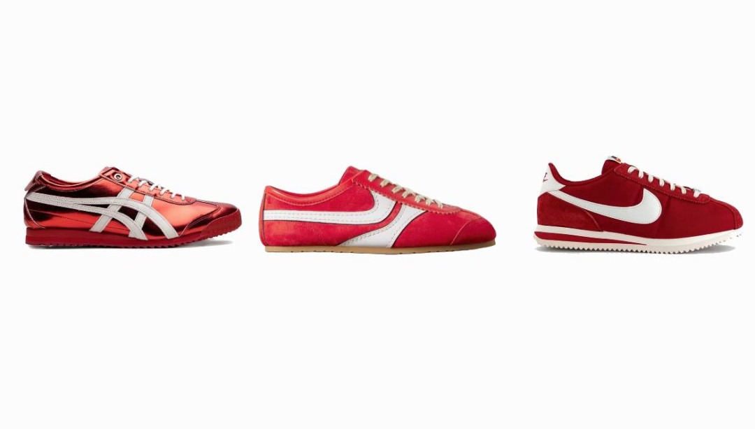 красные кроссовки