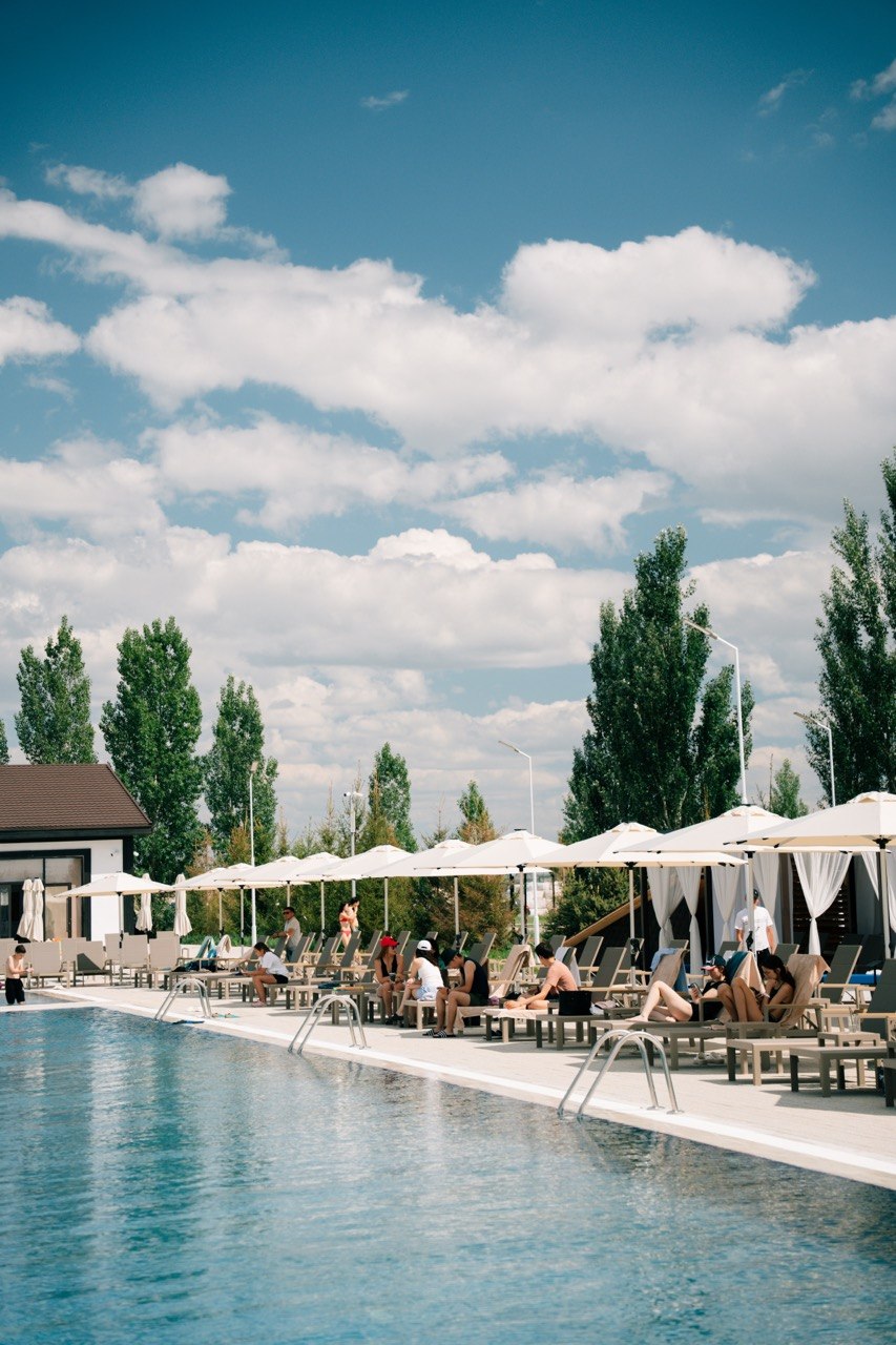 AQBOZAT RESORT: новое загородное пространство рядом с Астаной