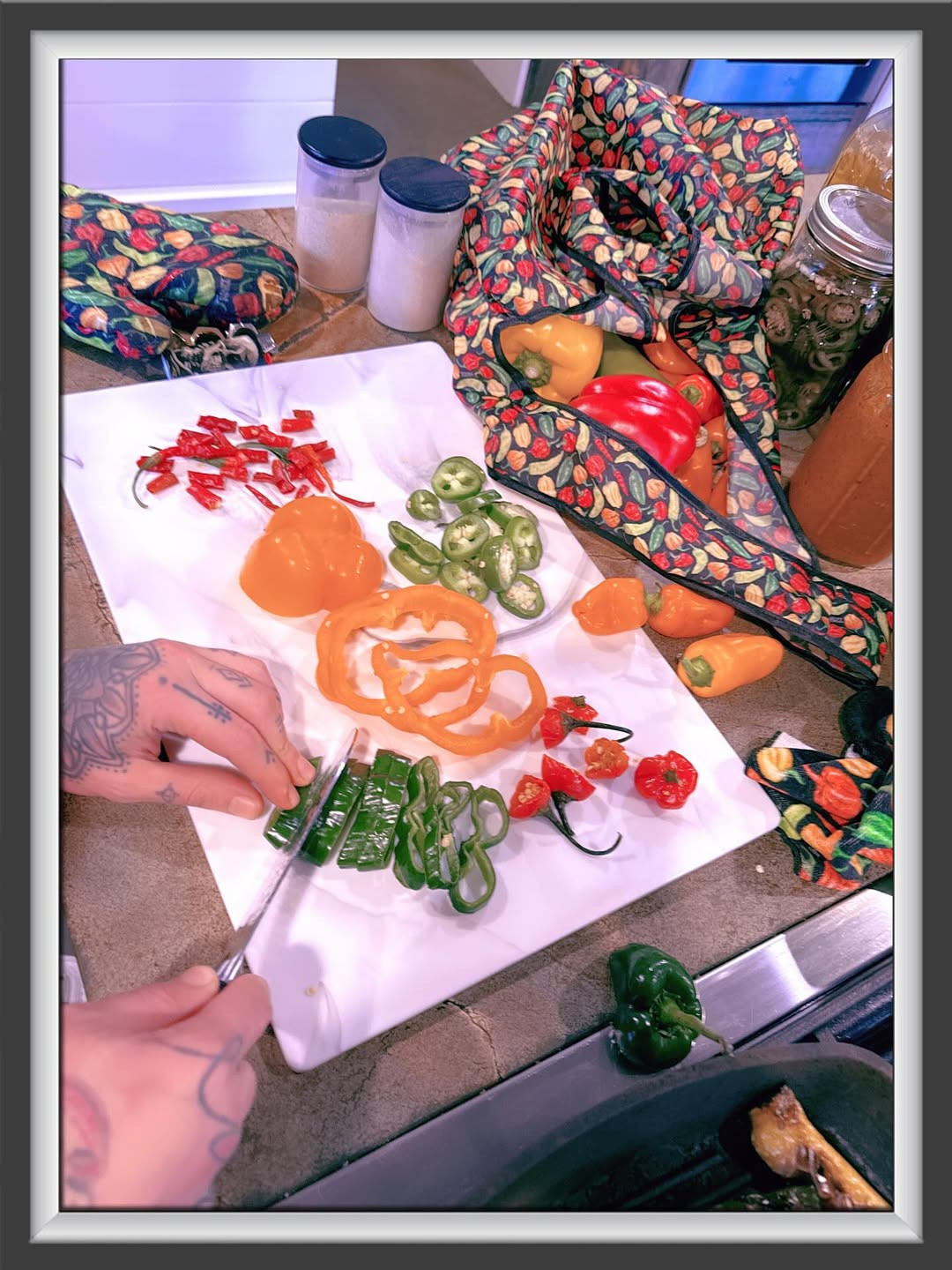 Зейн Малик выпустил необычную коллекцию предметов. Неожиданный выбор!