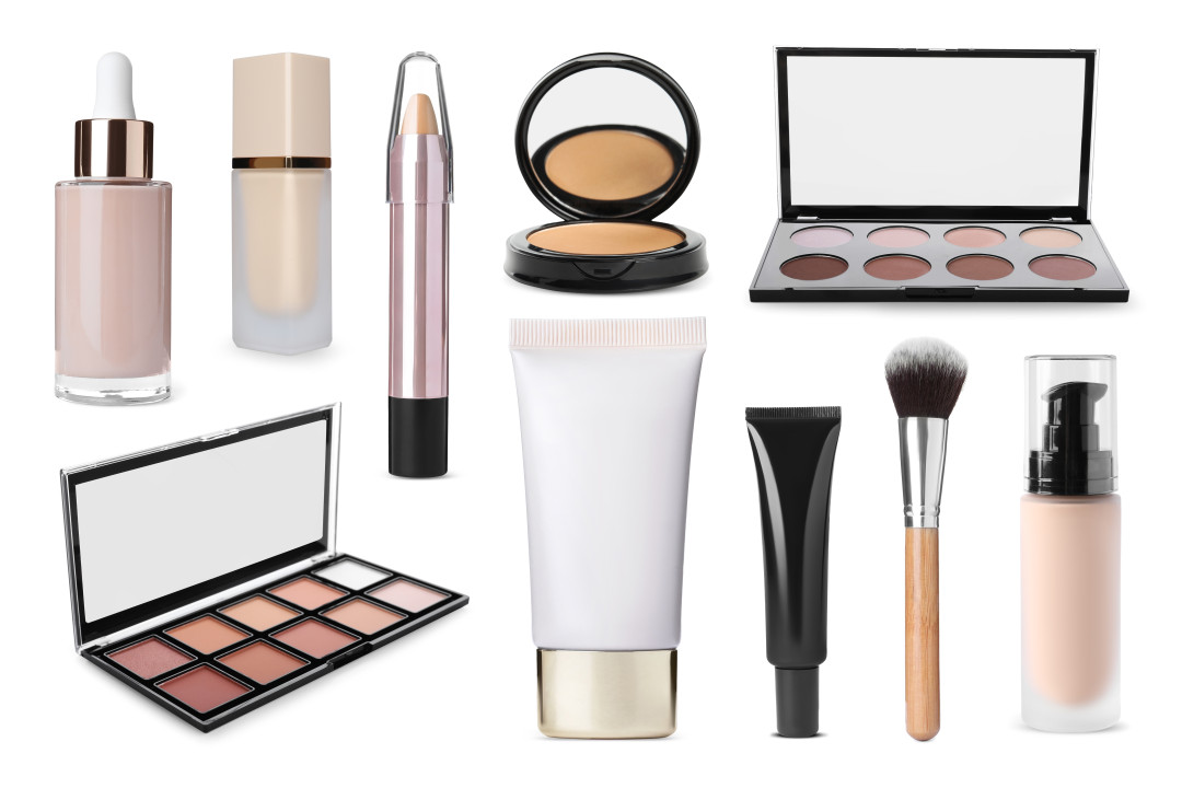 unrecognizable makeup