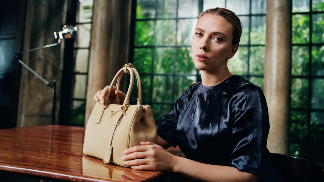 кампейн сумок Prada Galleria