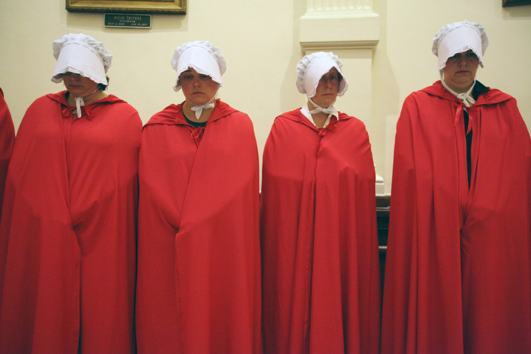 Рассказ служанки чем завершился