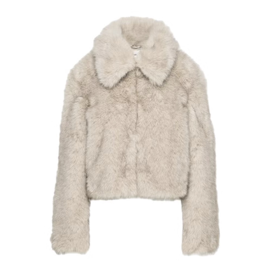 трендовая верхняя одежда осени 2025