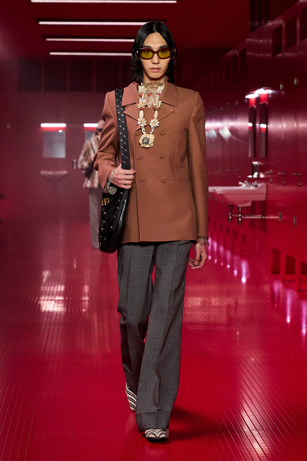 Коньячно-коричневый цвет 