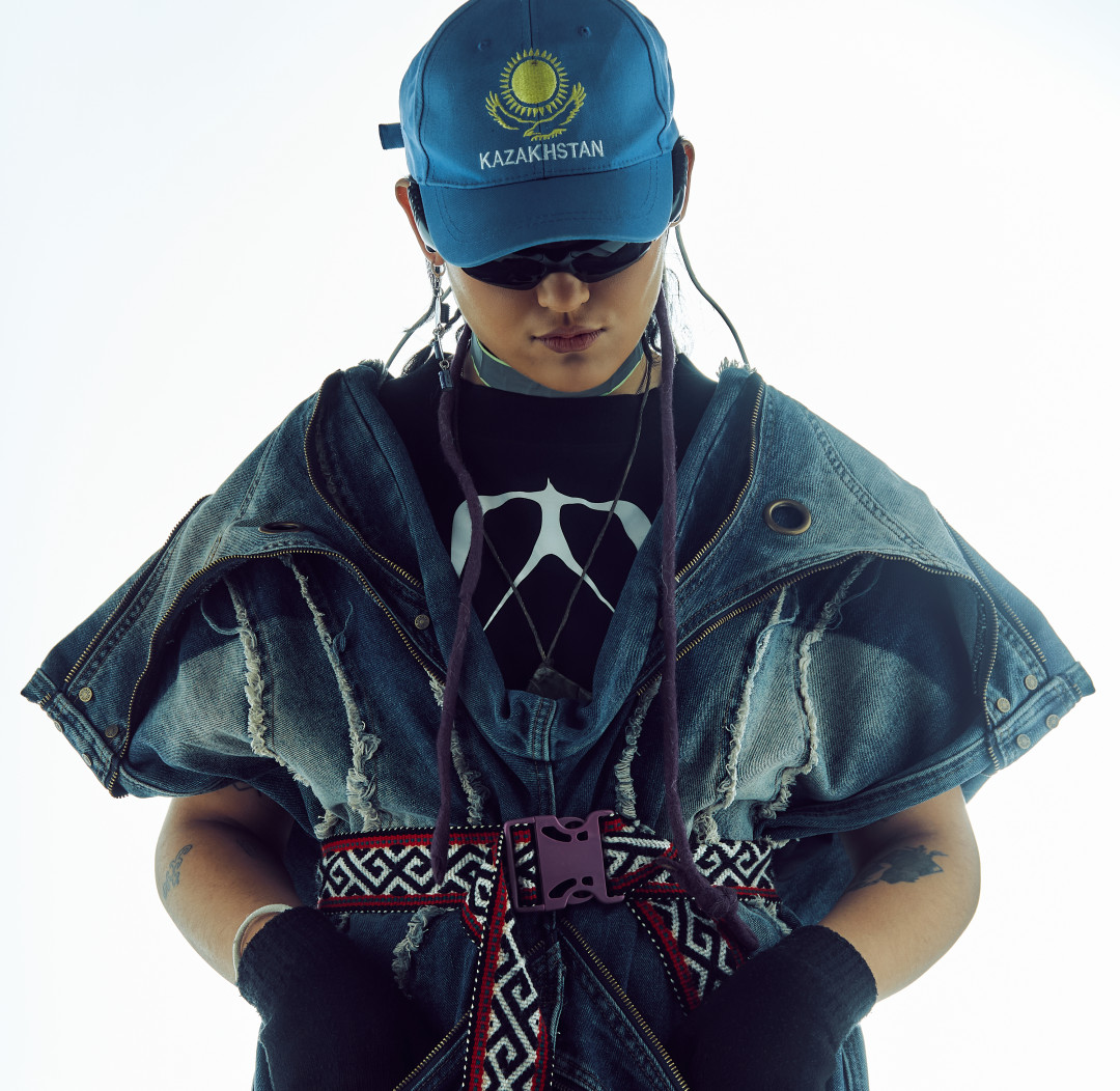 Алгоритм искренности: Медина Базаргали — о цифровой эпохе, памяти, женщинах и вере в Землю