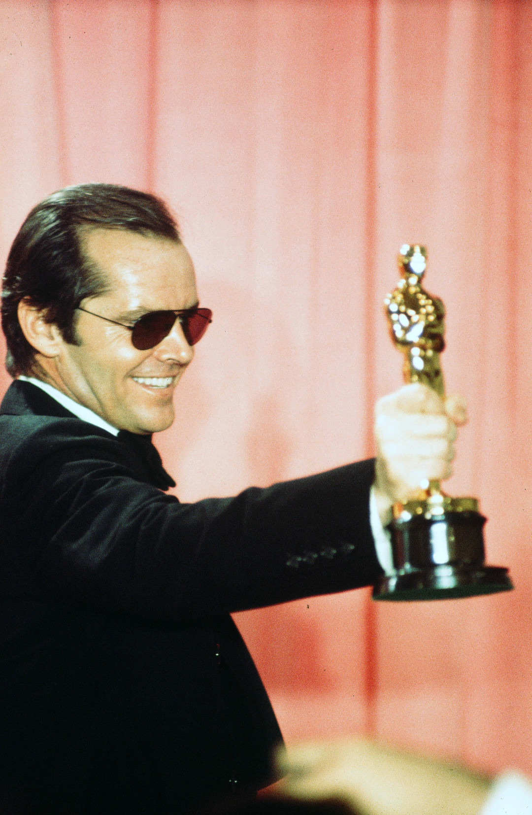 Звезды, отказавшиеся от культовых ролей: Эмилия Кларк в "50 оттенках серого", Брэд Питт в "Горбатой горе" и другие